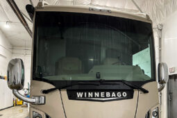 2017 Winnebago Grand Tour 45RL full