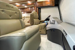 2017 Winnebago Grand Tour 45RL full