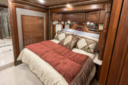 2017 Winnebago Grand Tour 45RL full