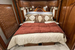 2017 Winnebago Grand Tour 45RL full