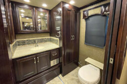 2014 American Coach American Revolution 42G full