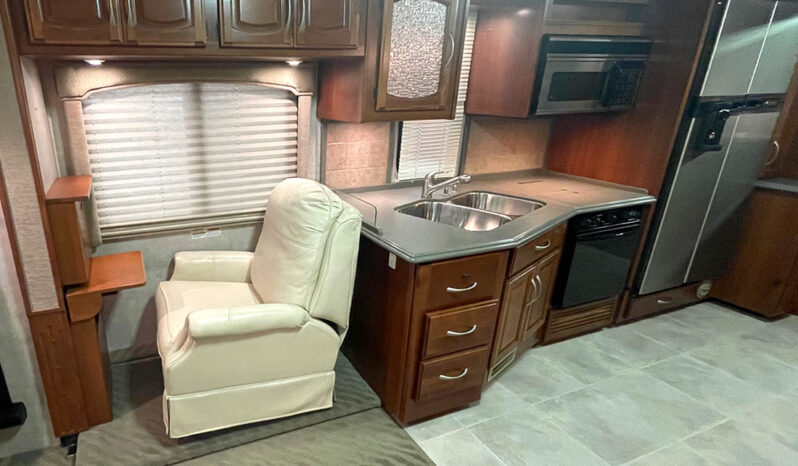 2006 Fleetwood Excursion 39L full