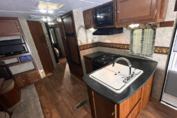 2015 Keystone Bullet 285RLSWE full