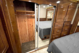 2015 Renegade RV Explorer 38EM full