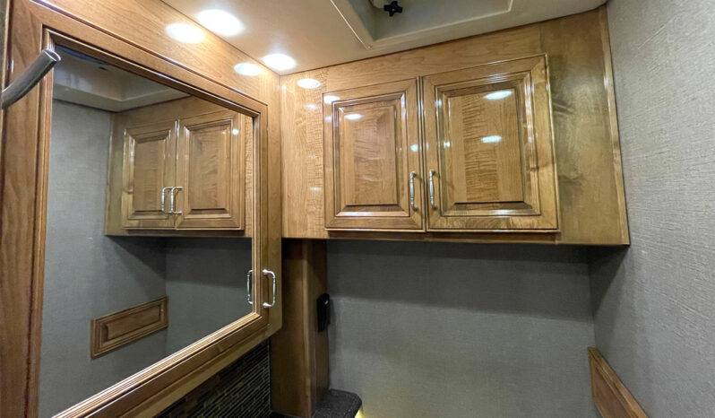 2016 American Coach Allegiance 42G full