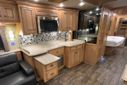 2017 Newmar Dutch Star 4369 full