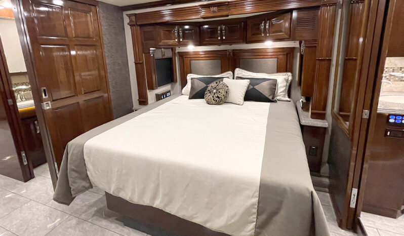 2017 American Coach American Dream 42M full