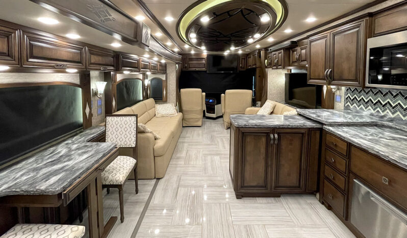 2018 Newmar London Aire 4534 full