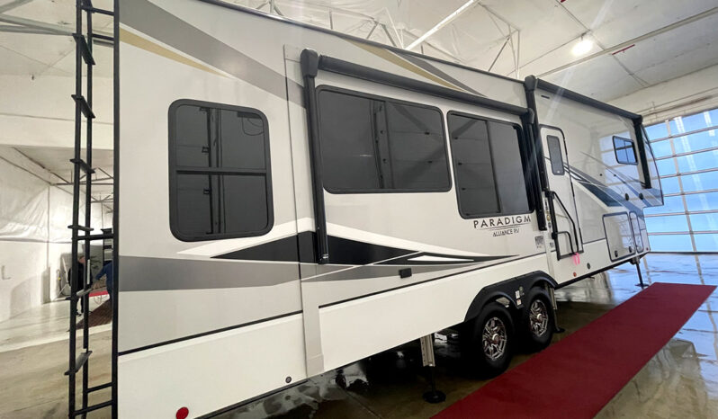 2022 Alliance RV Paradigm 310RL full