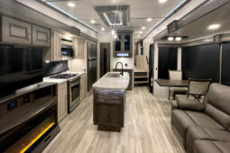 2022 Alliance RV Paradigm 310RL full