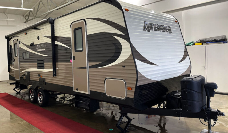 2015 Prime Time Avenger 27RLS full