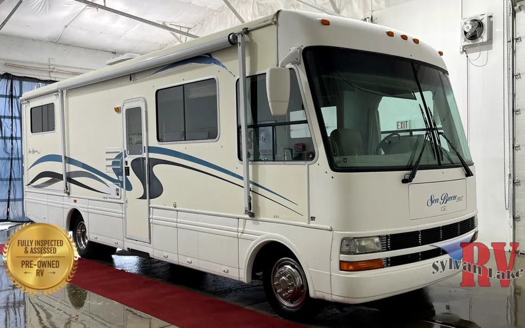 2002 National RV Sea Breeze LX 8311