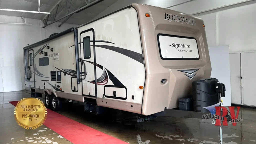 2015 Forest River Rockwood Signature 8314BSS