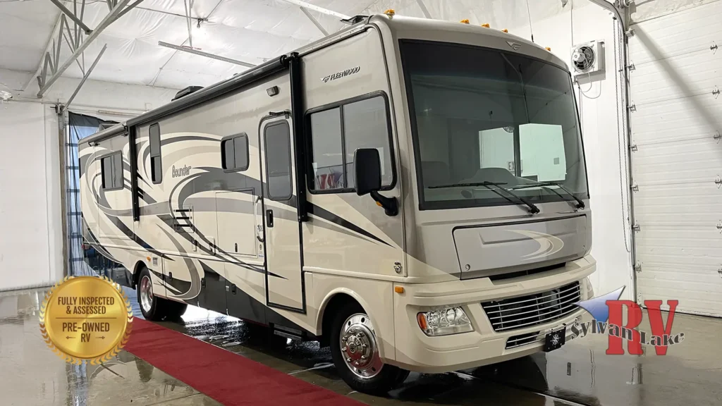 2014 Fleetwood Bounder 35K