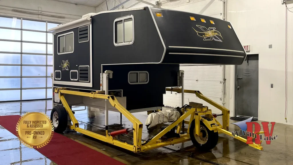 2005 General Coach Citation Supreme 10.8S