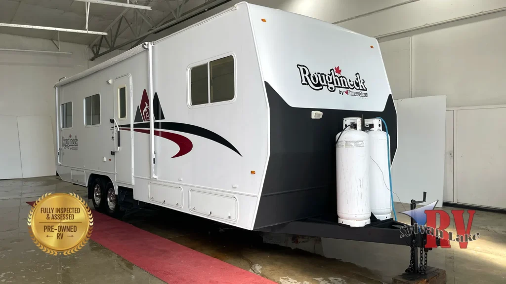 2019 General Coach Roughneck NT300