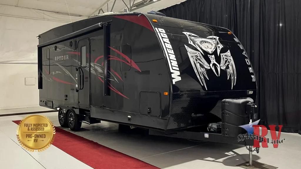 2016 Winnebago Spyder 24FQ