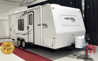 2011 Forest River Flagstaff Micro-Lite 23LB